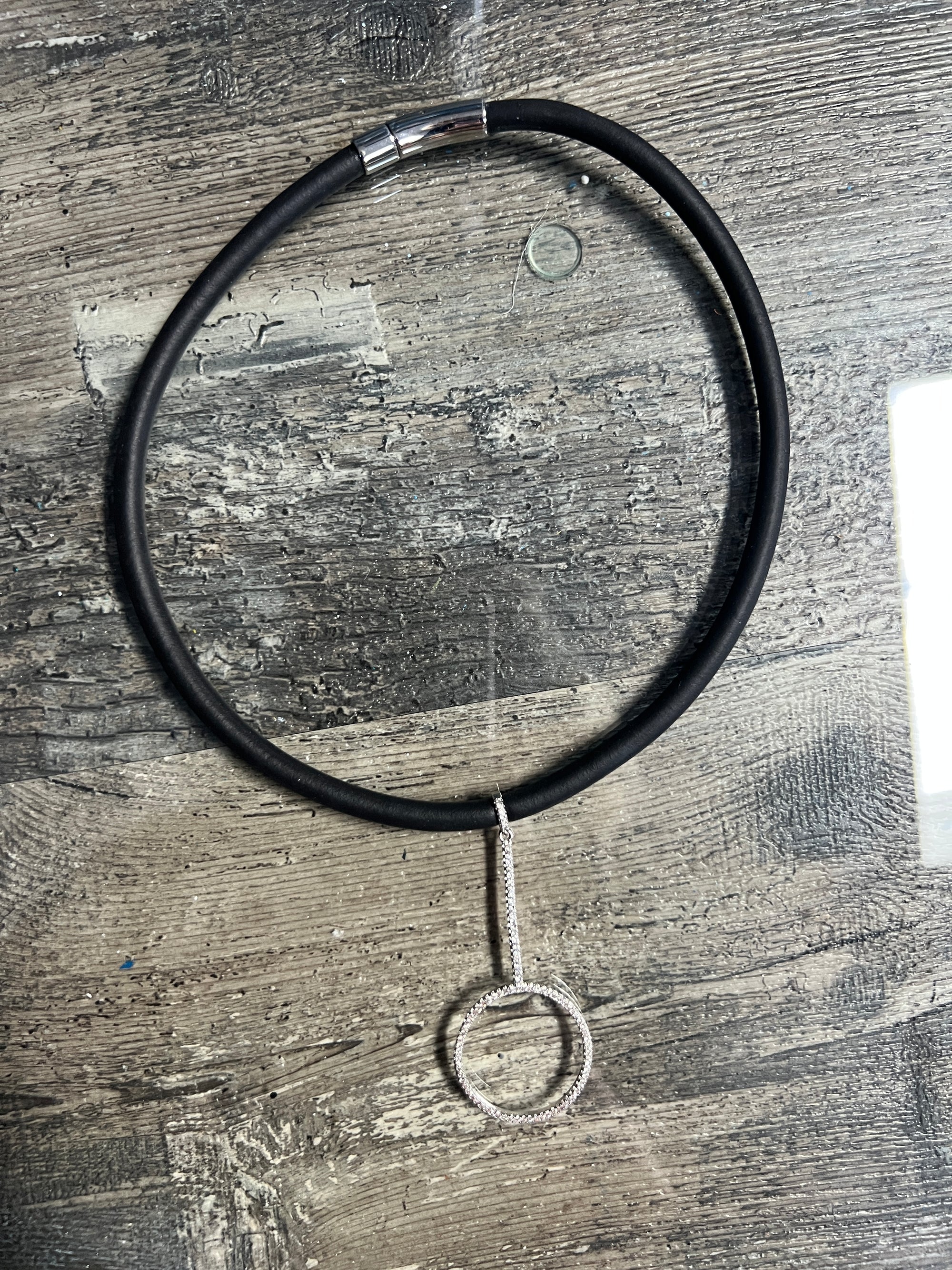 Shining Heart Rubber Necklace