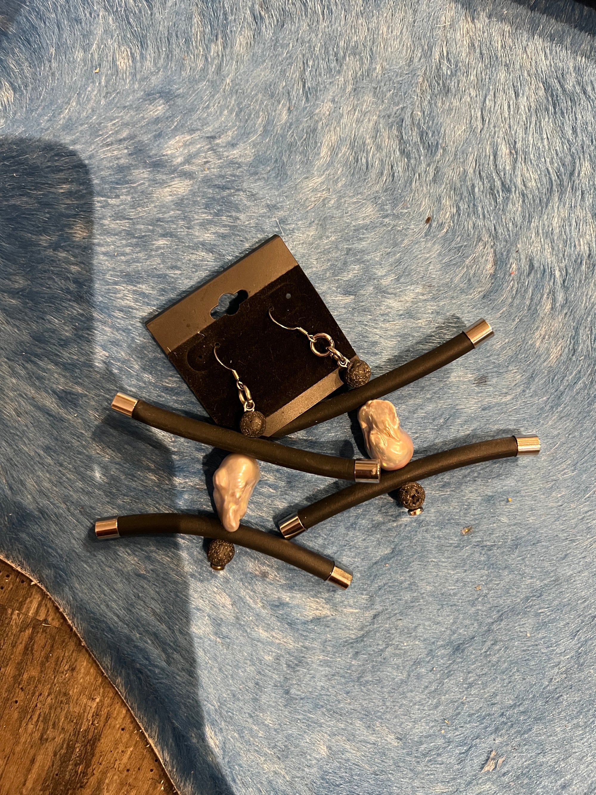 Happy Earthlings Earrings