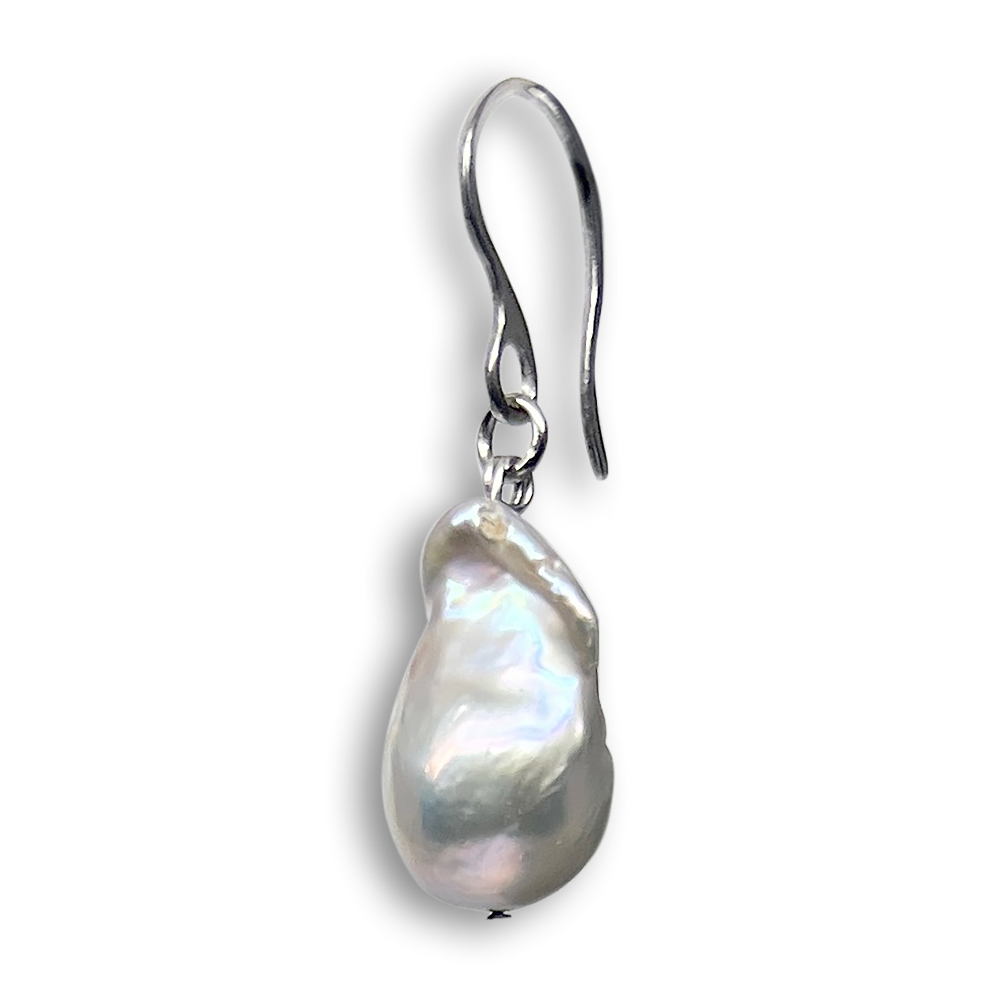 GENUINE BAROQUE PEARL TEARDROP EARRINGS.