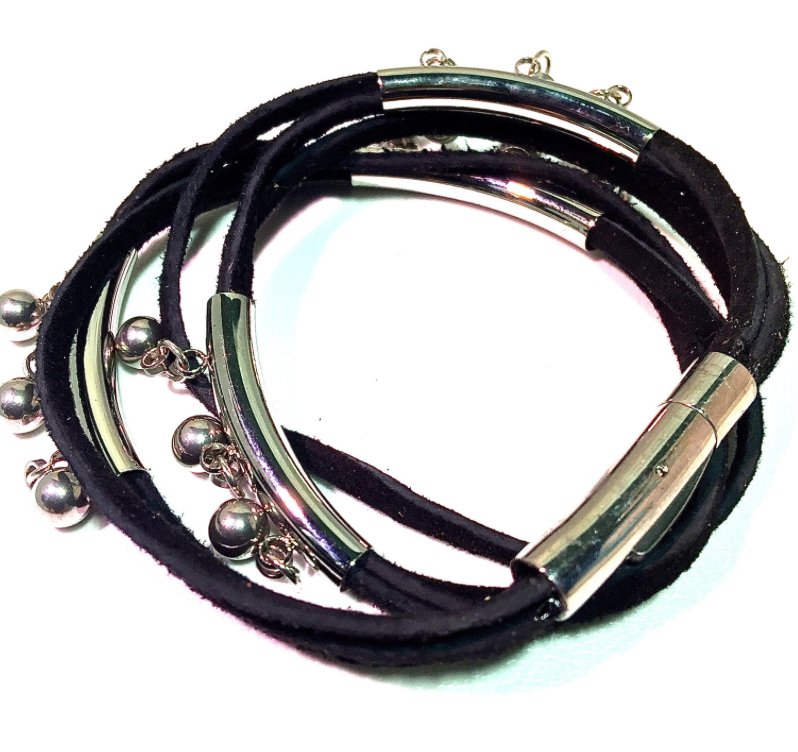 New customer review on a versatile NYET 2017 necklace/wraparound bracelet!