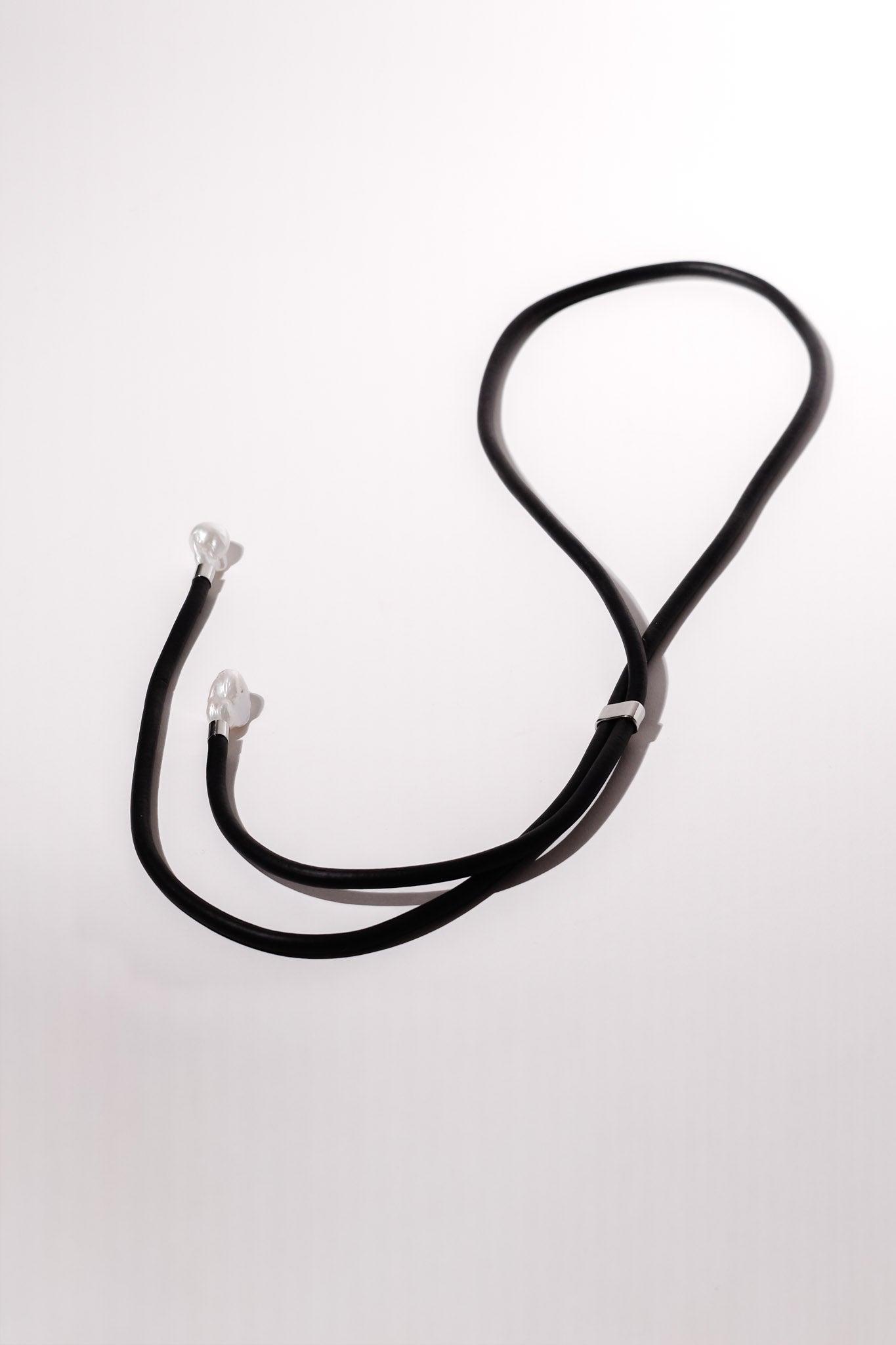 Baroque Pearl Rubber Lariat