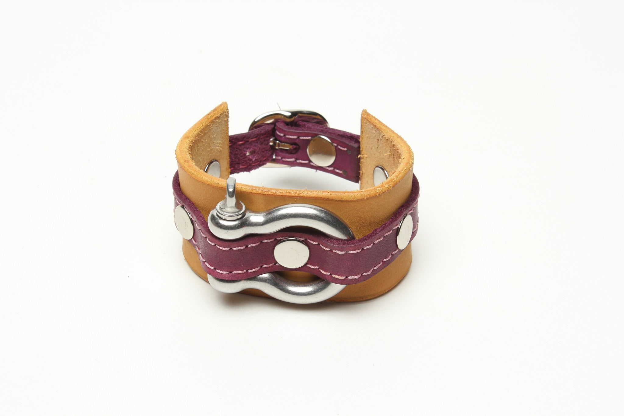 LATIGO LEATHER CUFF WITH ANCHOR SHACKLE bicolor by nyet jewelry.