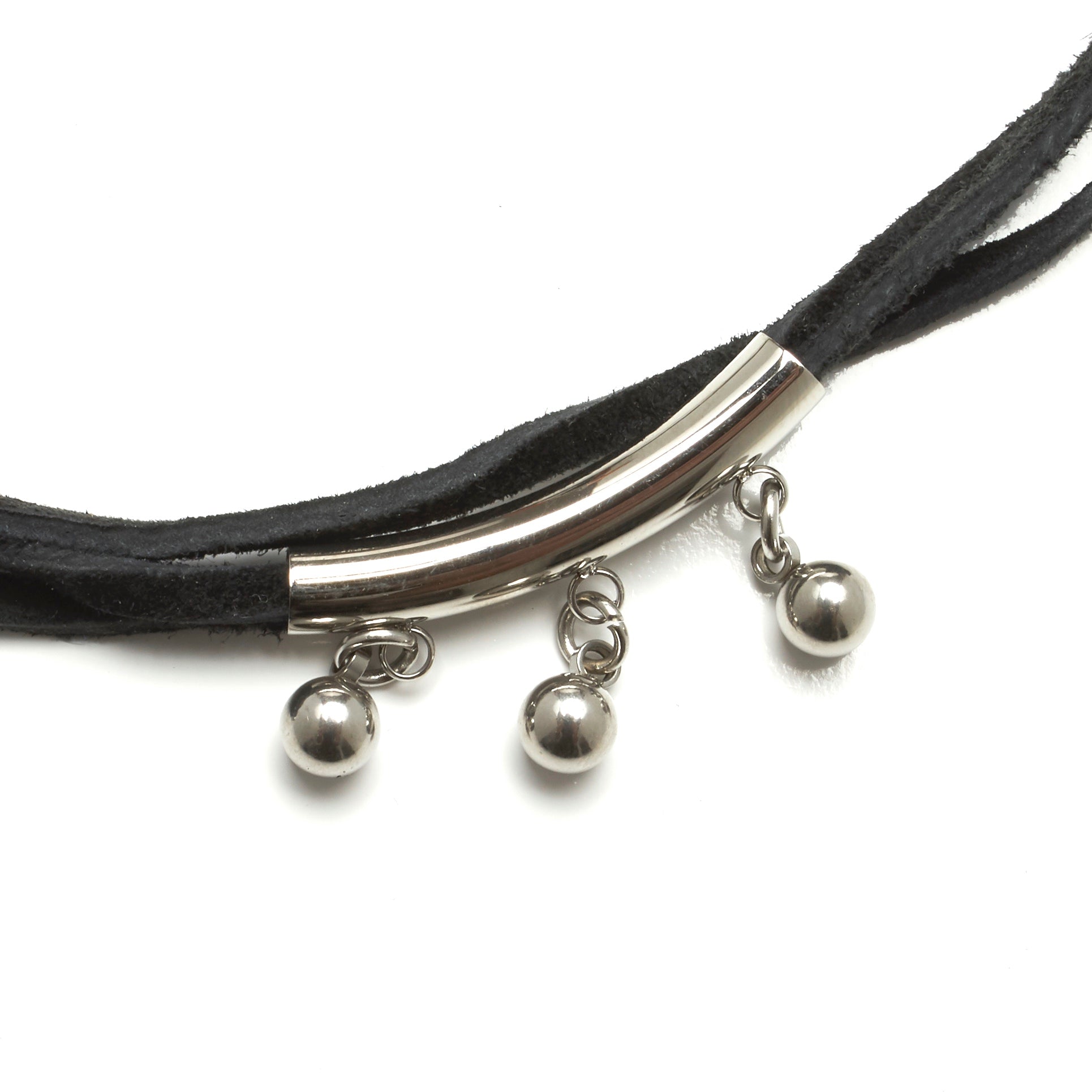 2 in 1 necklace and wraparound bracelet made of suede and stainless steel