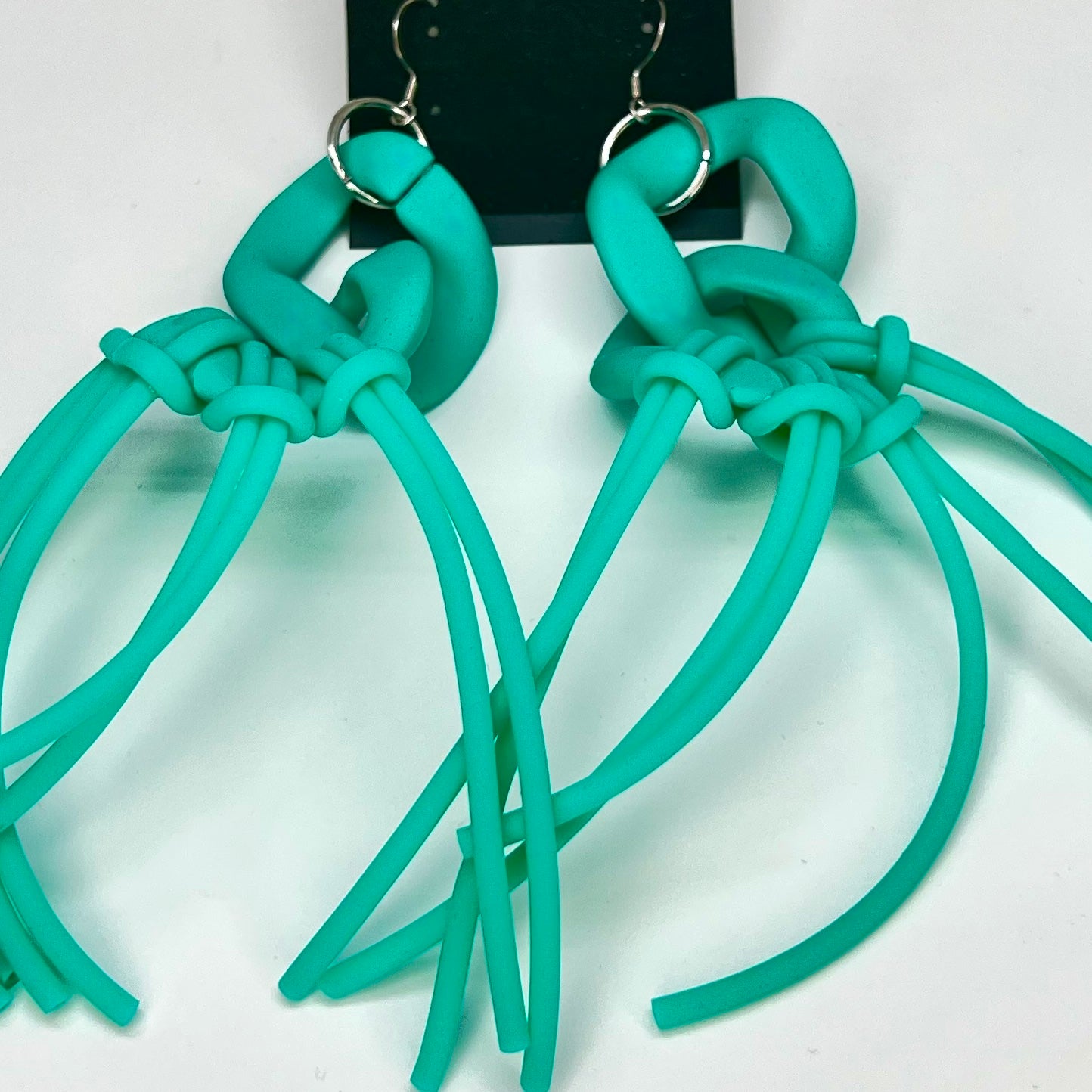 Giant Oktopus Earrings in Orange or Green