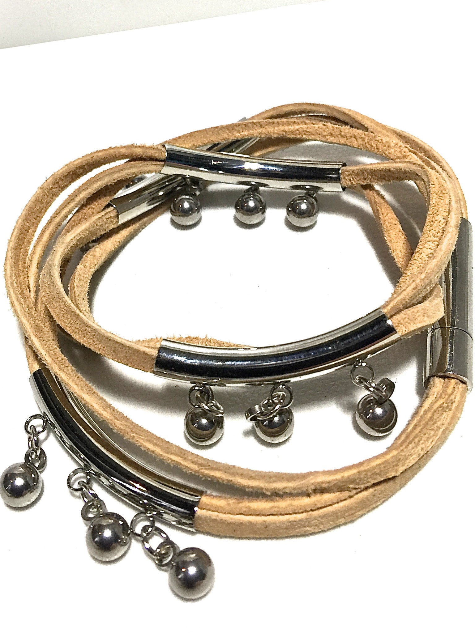 2 in 1 necklace and wraparound bracelet made of suede and stainless steel