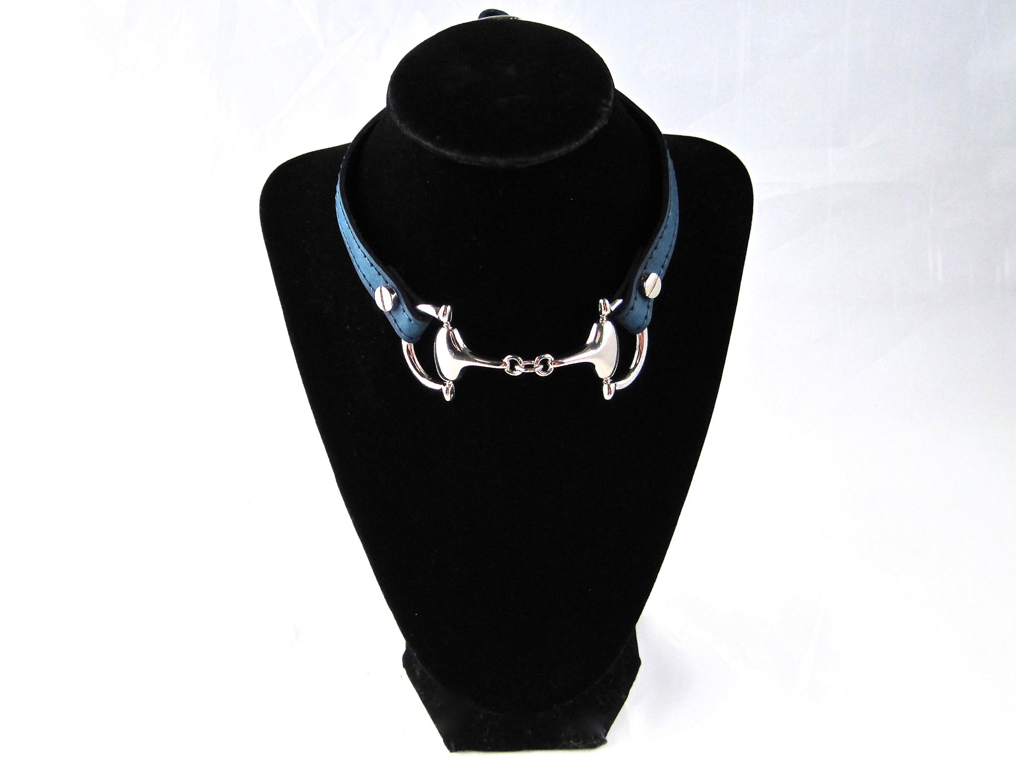 LEATHER CHOKER NECKLACE WITH D-RING HORSE BIT PENDANT by nyet jewelry