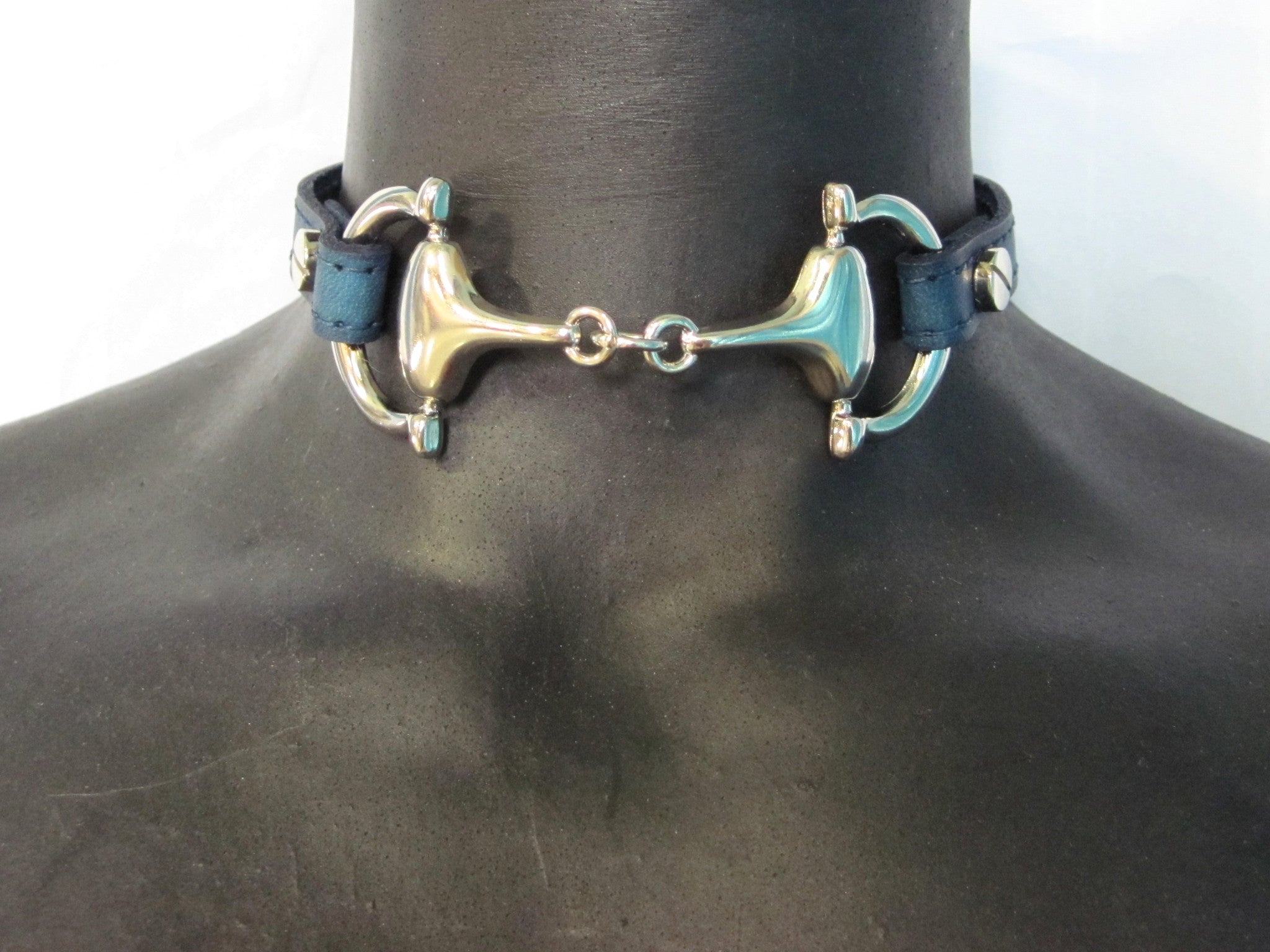 LEATHER CHOKER NECKLACE WITH D-RING HORSE BIT PENDANT by nyet jewelry