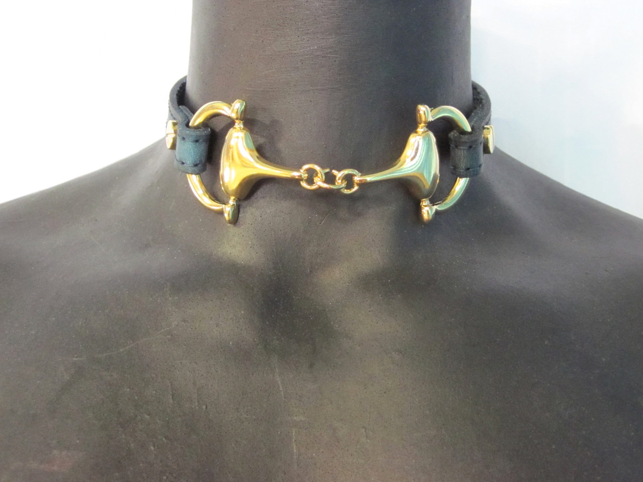 LEATHER CHOKER NECKLACE WITH D-RING HORSE BIT PENDANT by nyet jewelry