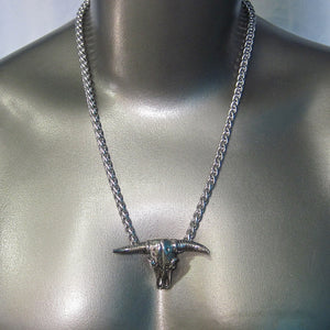 ROUND STAINLESS STEEL CHAIN NECKLACE WITH HEAVYWEIGHT LONG HORN PENDANT. by nyet jewelry