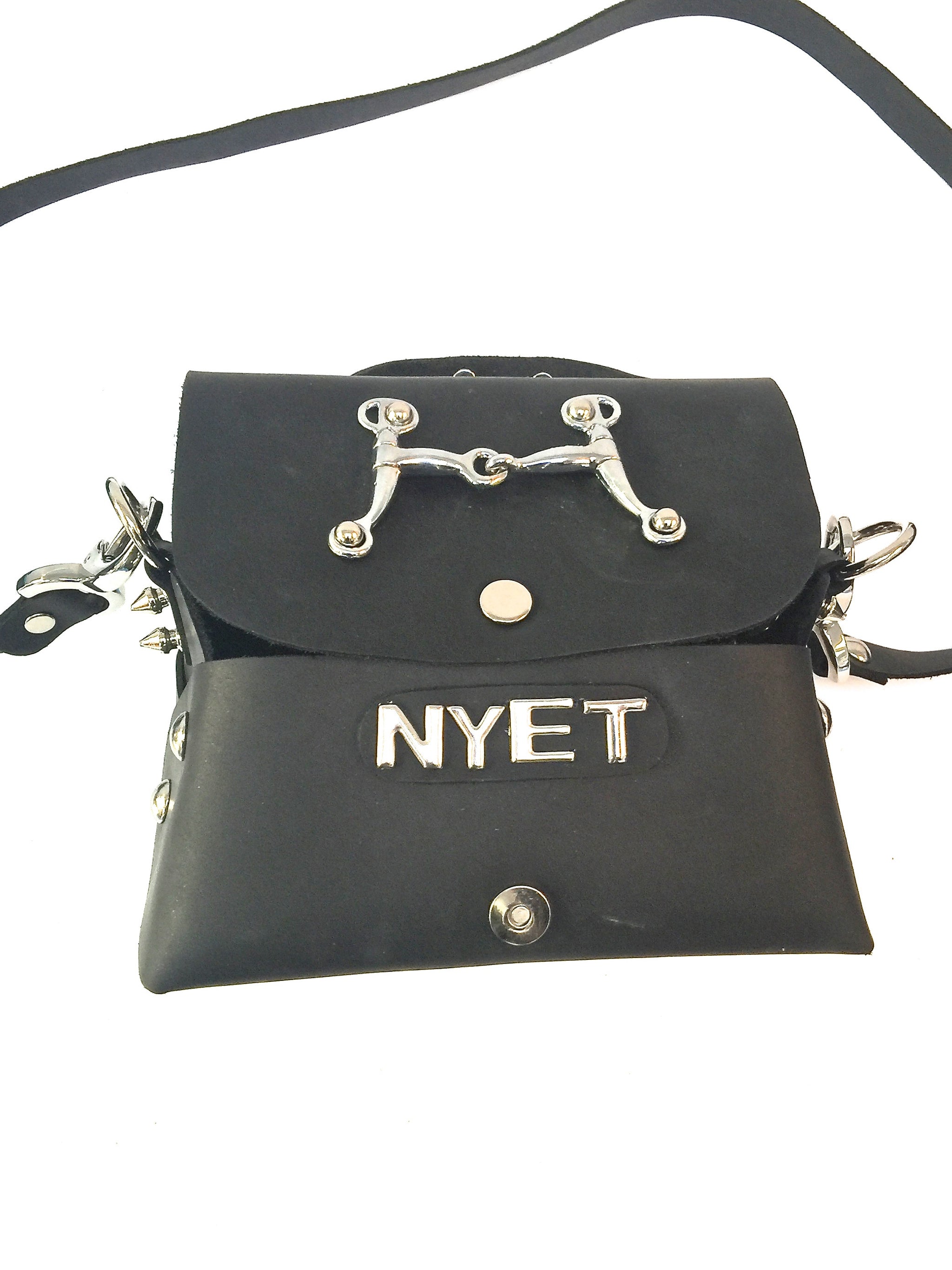 Nyet Jewelry leather lunch box evening bag