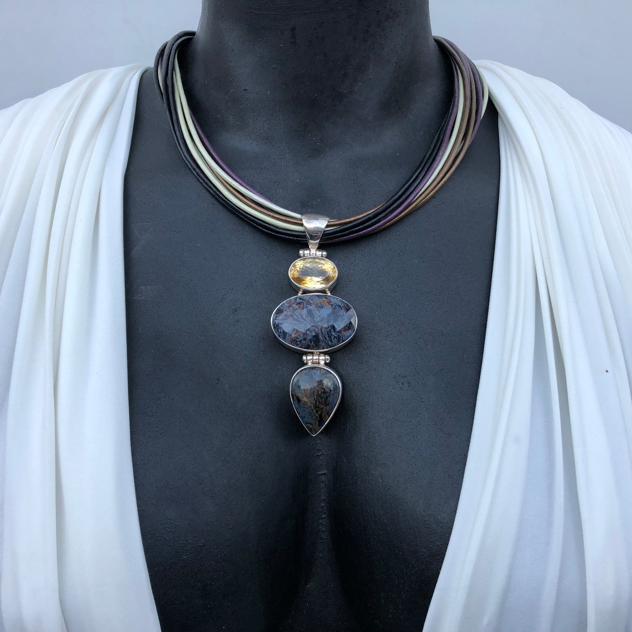 Leather and gems necklace choker 2.0 by NYET Jewelry