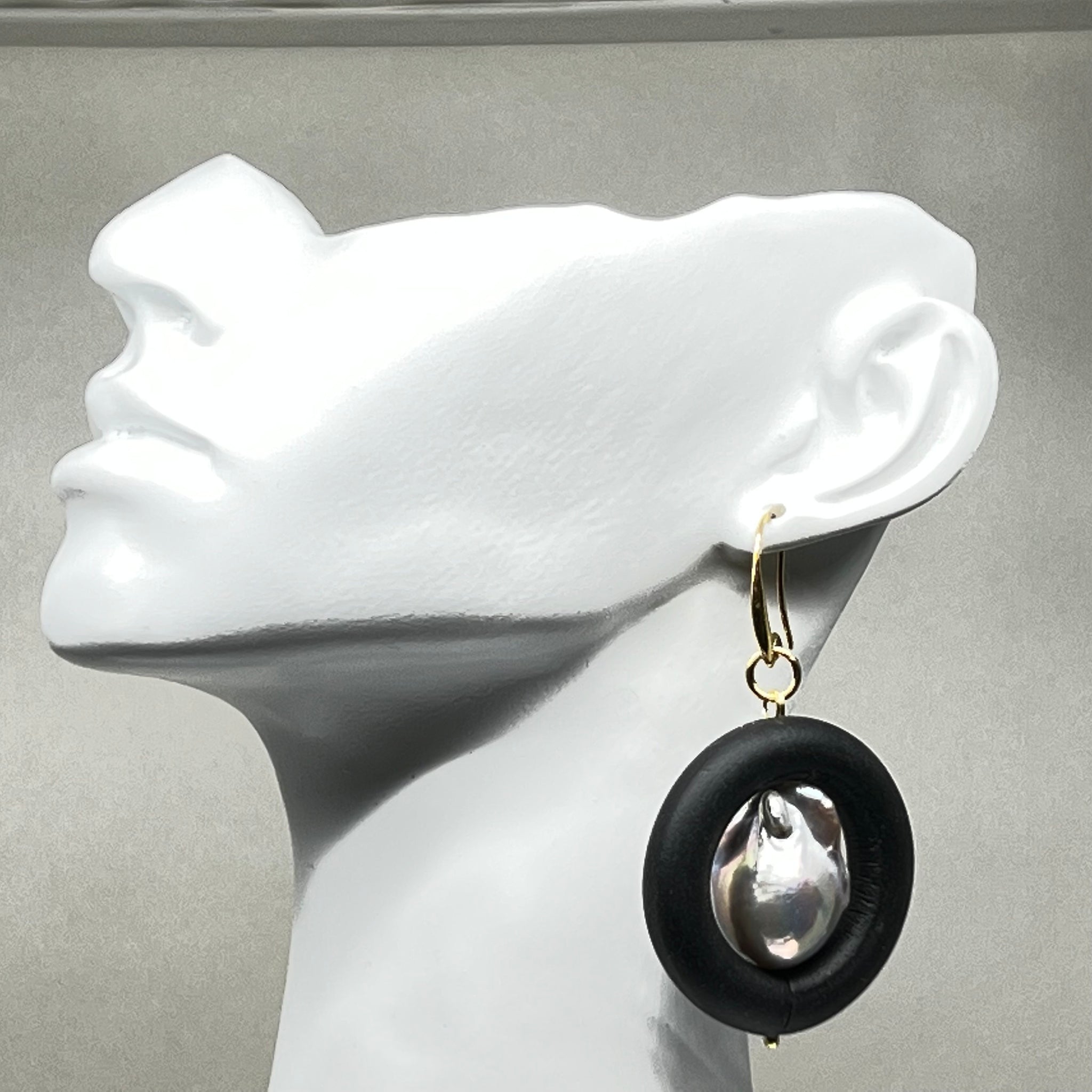 Baroque Pearl Earrings Gold