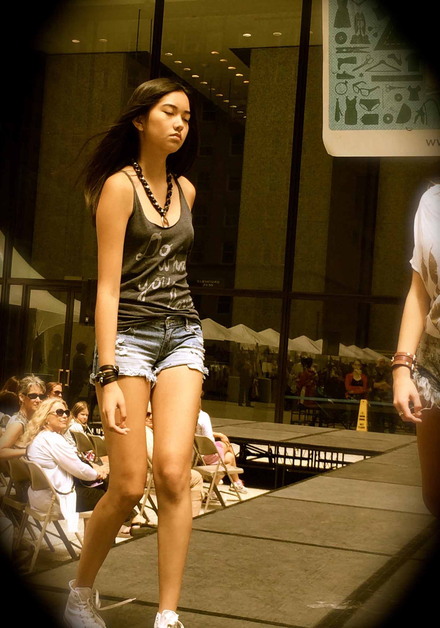 Fashion Focus Chicago Sidewalk Sale Fashion Show