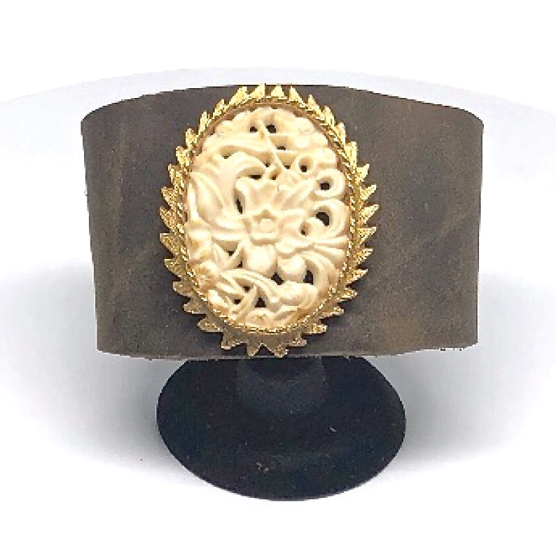 cameo cuff 2 by Nyet Jewelry