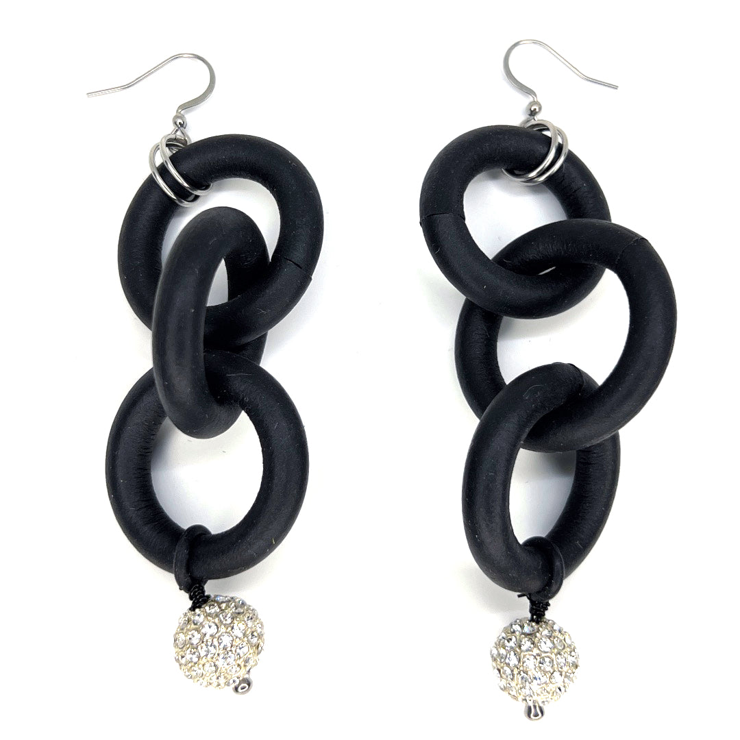 BLACK RUBBER EARRINGS WITH RHINESTONES BEADS. by nyet jewelry